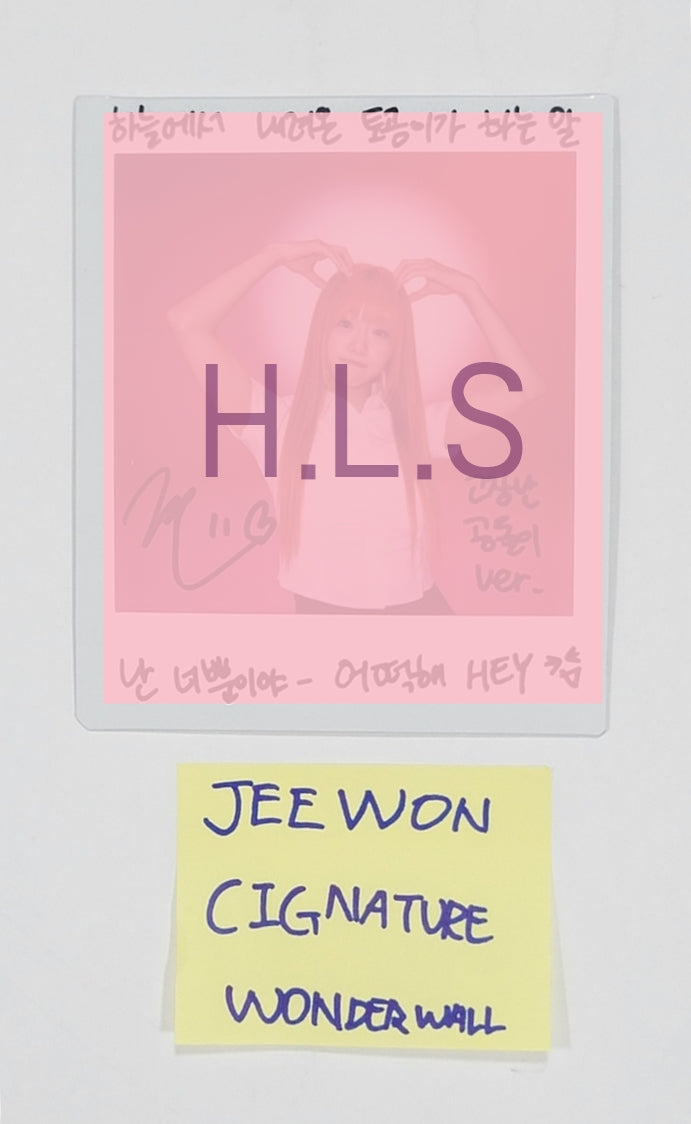 JEEWON (Of Cignature) "Us in the Summer" - Hand Autographed(Signed+Message) 8.5 x 7.2 (cm) Polaroid [23.09.22] - HALLYUSUPERSTORE