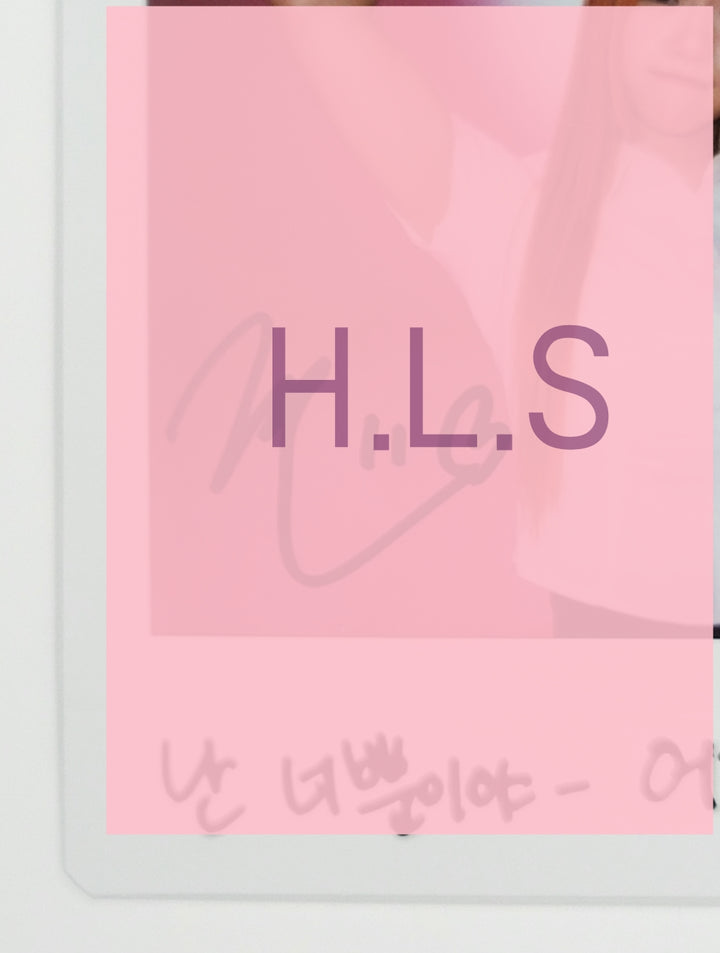 JEEWON (Of Cignature) "Us in the Summer" - Hand Autographed(Signed+Message) 8.5 x 7.2 (cm) Polaroid [23.09.22] - HALLYUSUPERSTORE