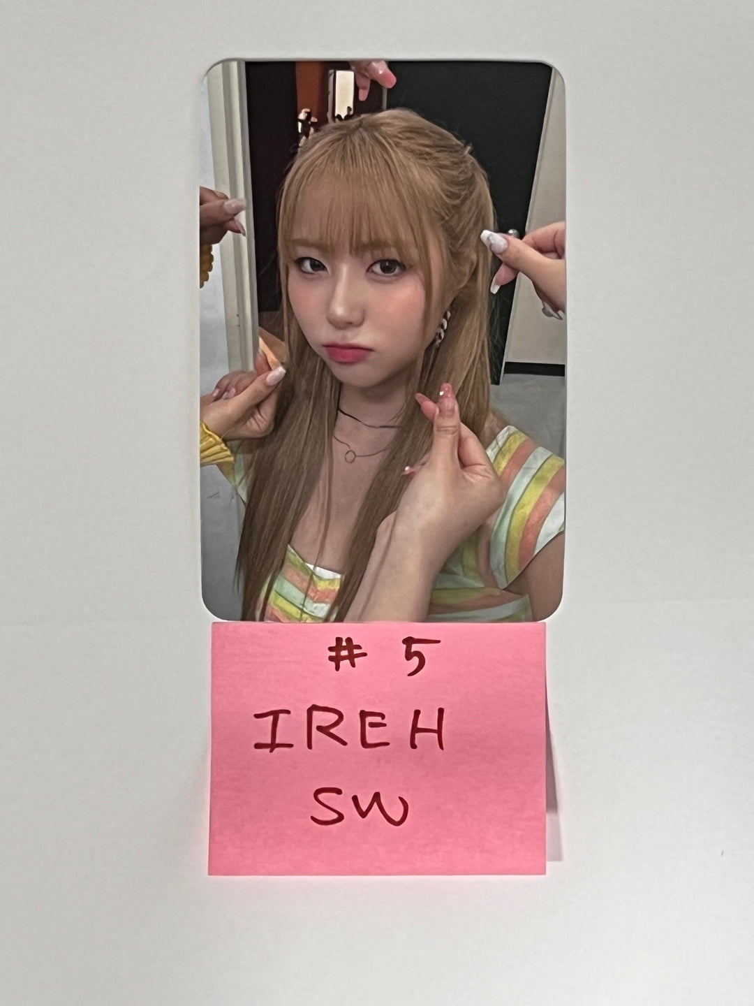 PURPLE KISS "FESTA" - Soundwave Fansign Event Photocard Round 3 [23.09.25] - HALLYUSUPERSTORE