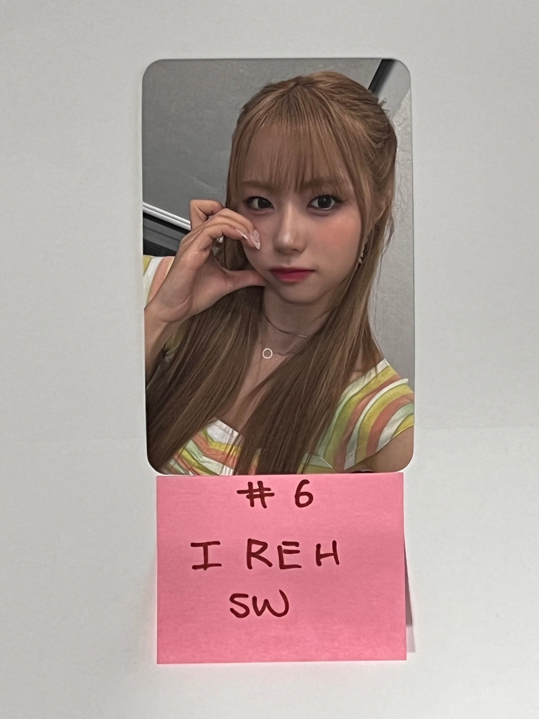 PURPLE KISS "FESTA" - Soundwave Fansign Event Photocard Round 3 [23.09.25] - HALLYUSUPERSTORE