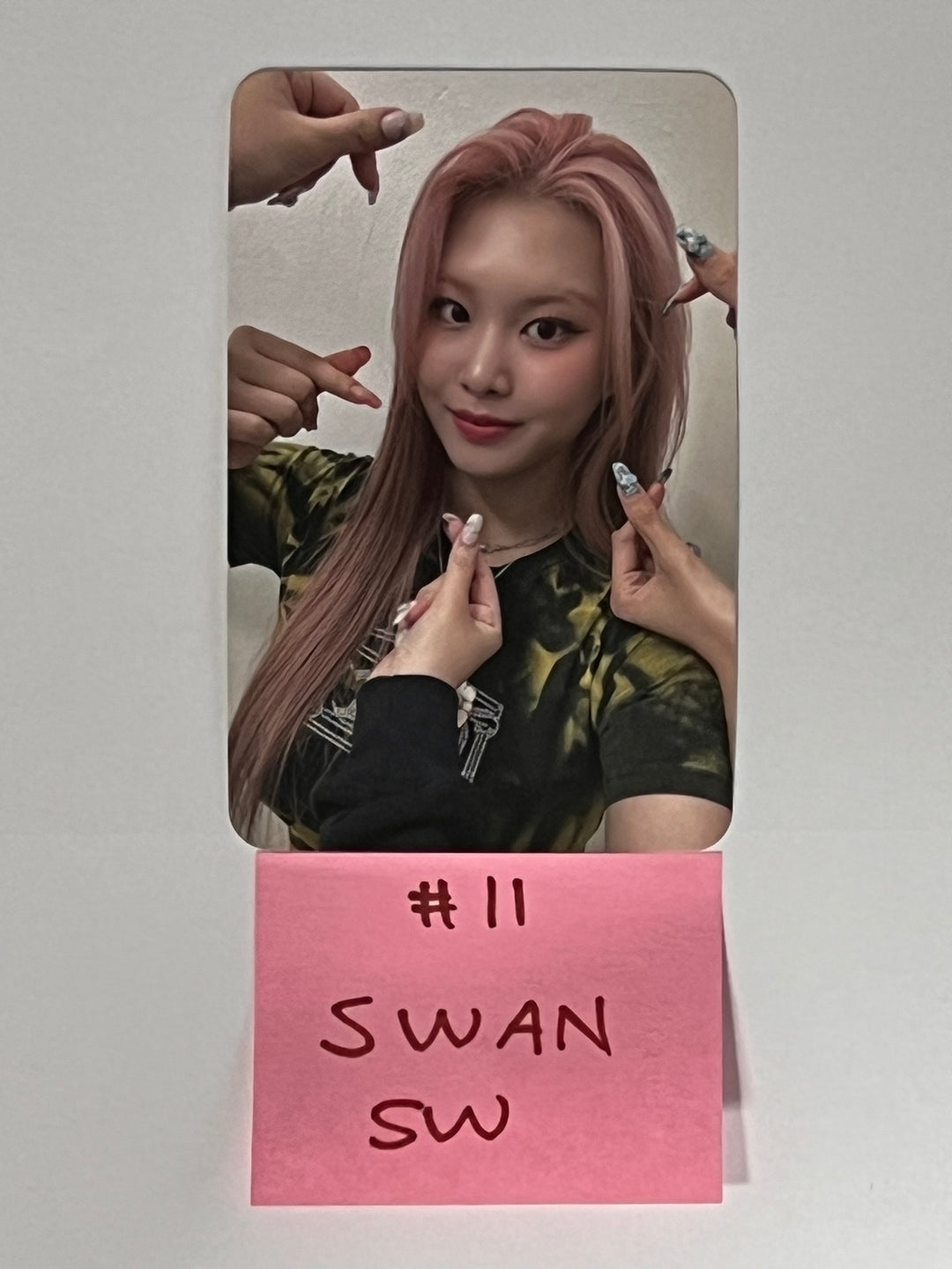 PURPLE KISS "FESTA" - Soundwave Fansign Event Photocard Round 3 [23.09.25] - HALLYUSUPERSTORE