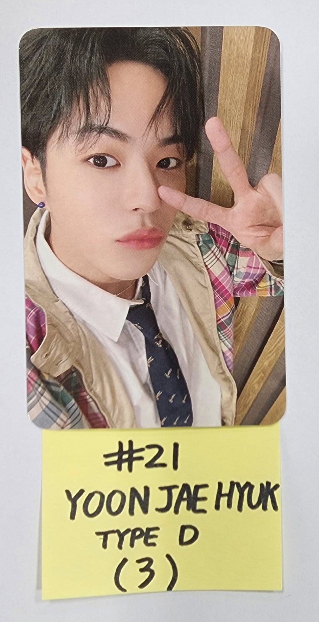 Treasure - "3rd Anniversary Magazine" - Official Trading Photocard [23.09.25] - HALLYUSUPERSTORE