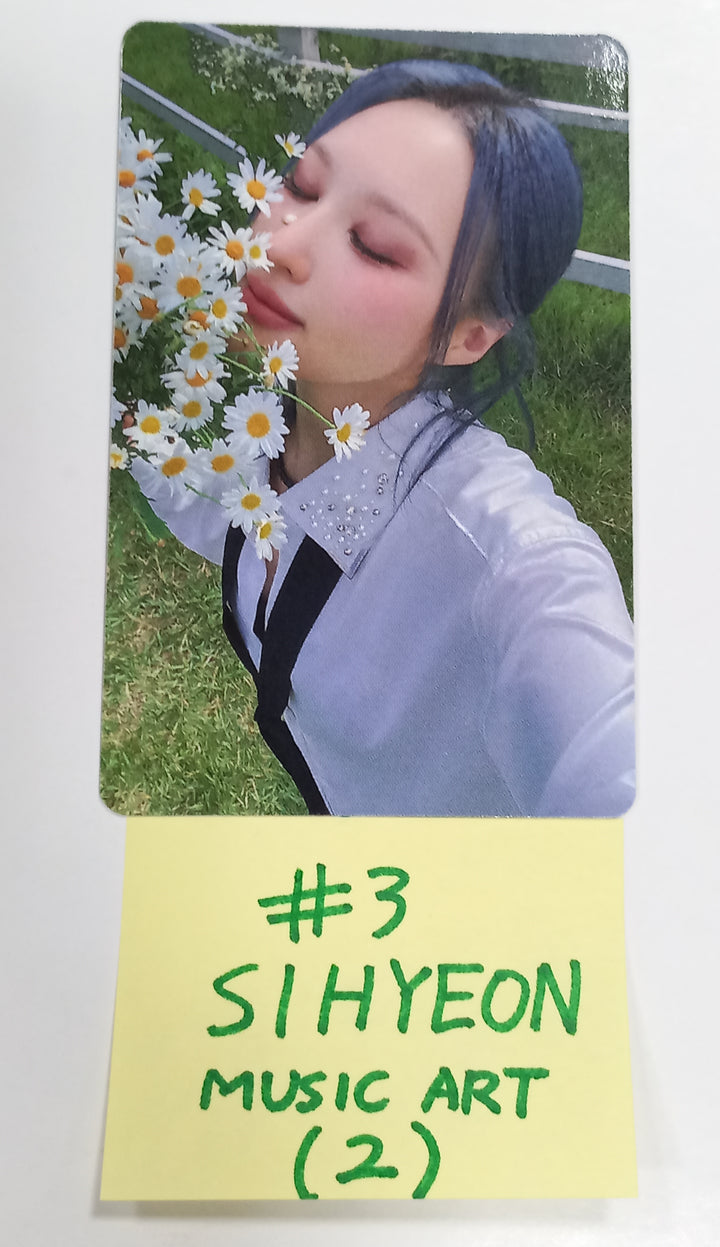 Dreamcatcher "DREAMQUEST" Photobook - Music Art Pre-Order Benefit Photocard [23.09.26] - HALLYUSUPERSTORE