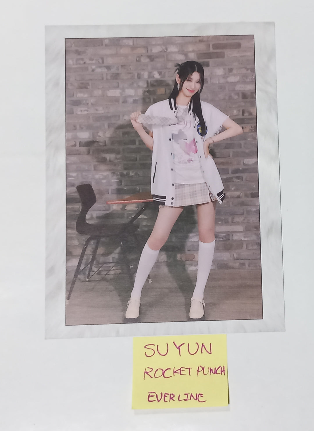 SUYUN (Of Rocket Punch) "BOOM" - Hand Autographed(Signed) Album Photo Postcard [23.10.05] - HALLYUSUPERSTORE