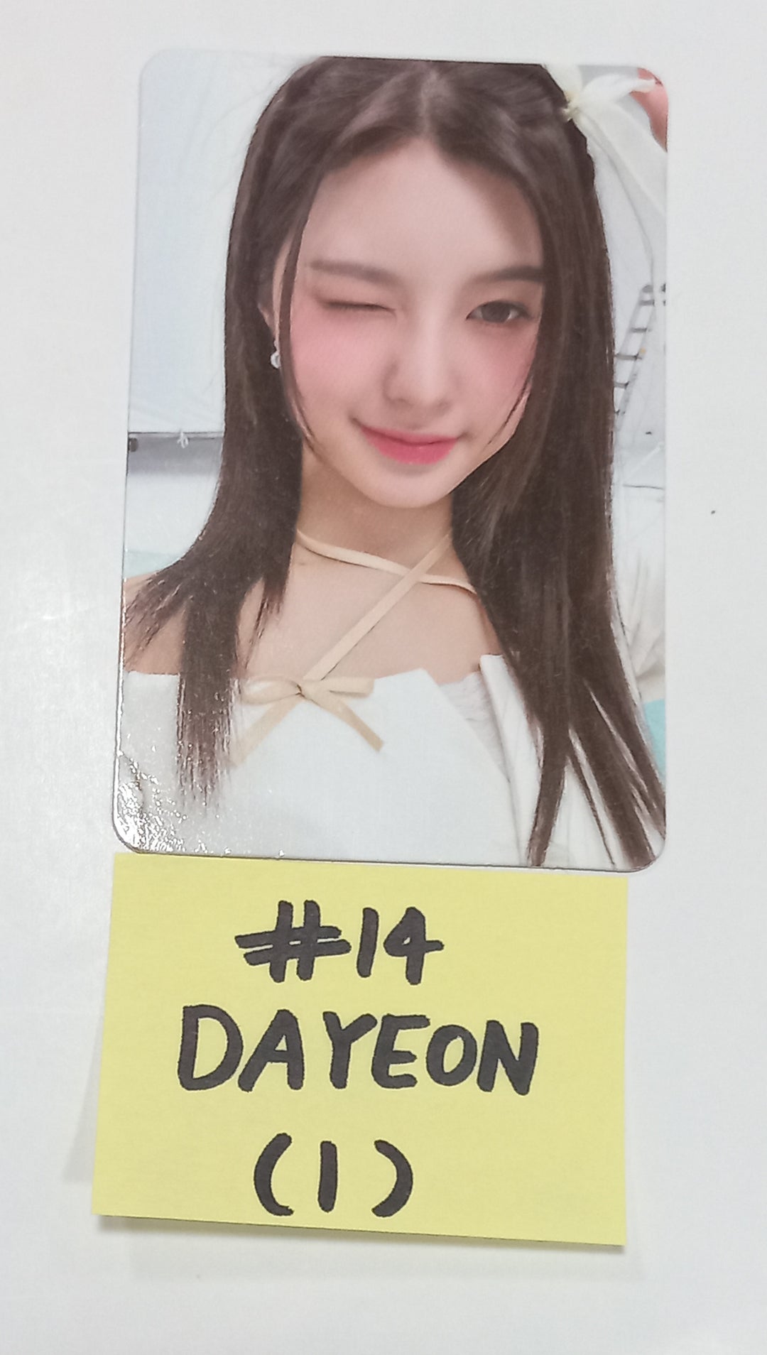 Kep1er "Magic Hour" - Official Photocard [23.10.06] - HALLYUSUPERSTORE