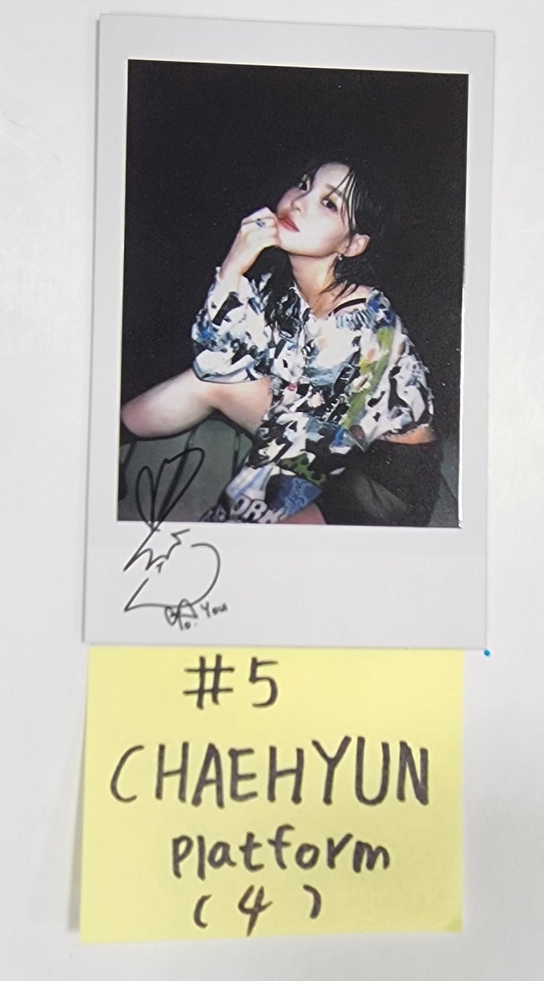 Kep1er "Magic Hour" - Official Photocard [Platform Ver.] (1) [23.10.06] - HALLYUSUPERSTORE