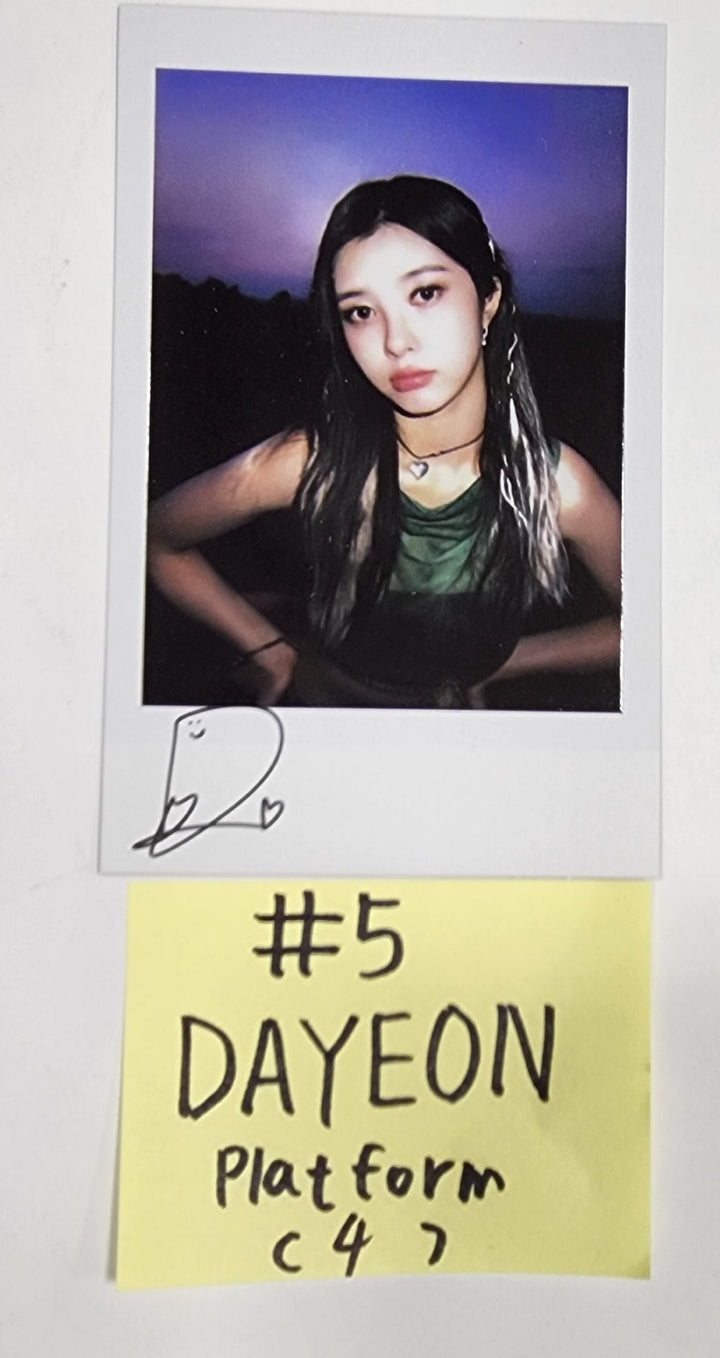 Kep1er "Magic Hour" - Official Photocard [Platform Ver.] (2) [23.10.06] - HALLYUSUPERSTORE