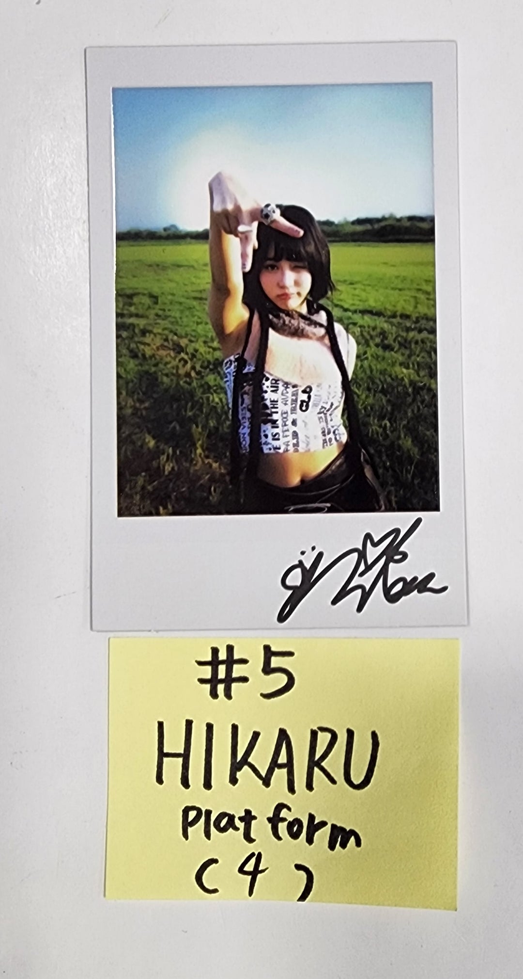 Kep1er "Magic Hour" - Official Photocard [Platform Ver.] (2) [23.10.06] - HALLYUSUPERSTORE