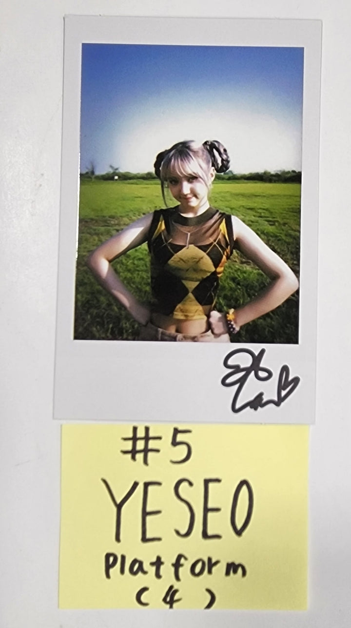 Kep1er "Magic Hour" - Official Photocard [Platform Ver.] (2) [23.10.06] - HALLYUSUPERSTORE