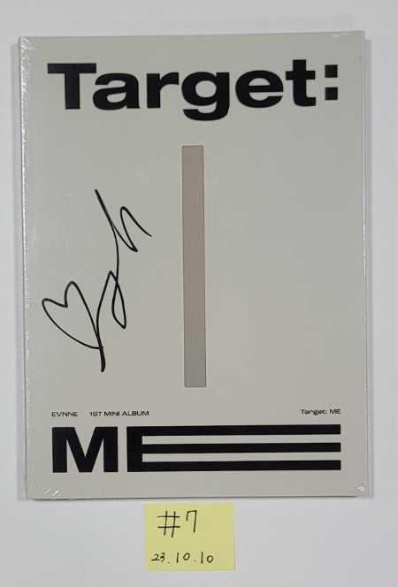 EVNNE "Target: ME" - Hand Autographed(Signed) Album [23.10.10] - HALLYUSUPERSTORE