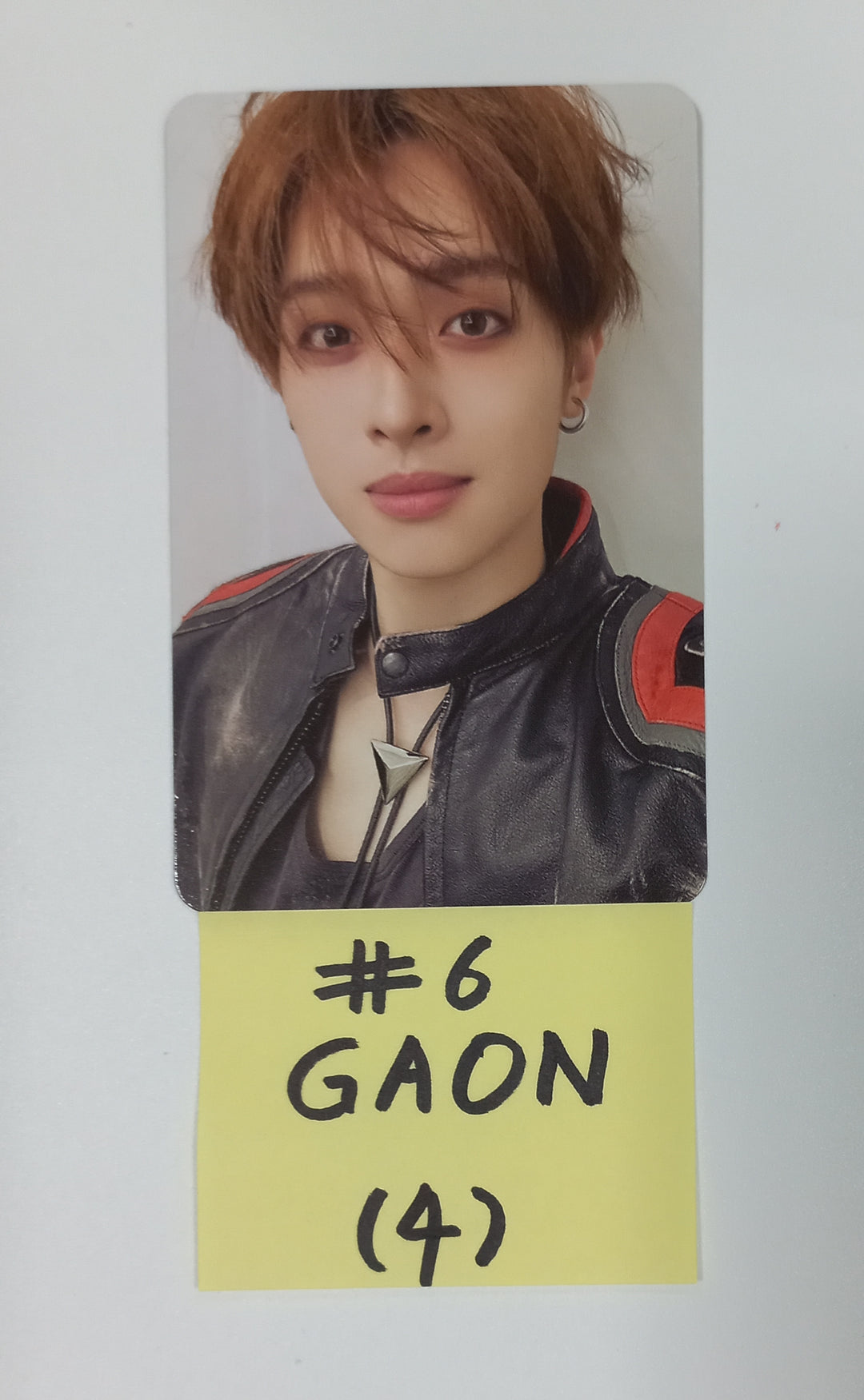 Xdinary Heroes "Livelock" - Official Photocard [23.10.12] - HALLYUSUPERSTORE