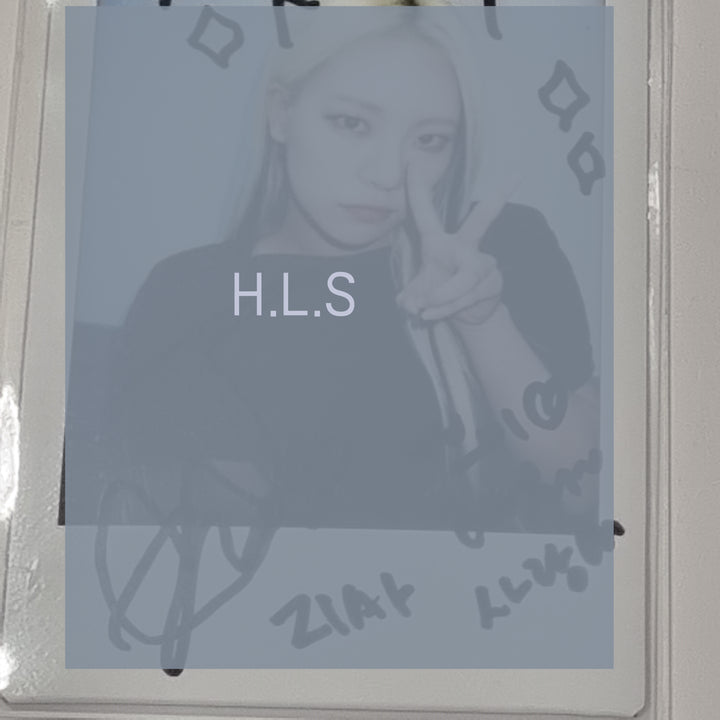 YOON JIA (Of Mimiirose) "LIVE" - Hand Autographed(Signed) Polaroid [23.10.13] - HALLYUSUPERSTORE