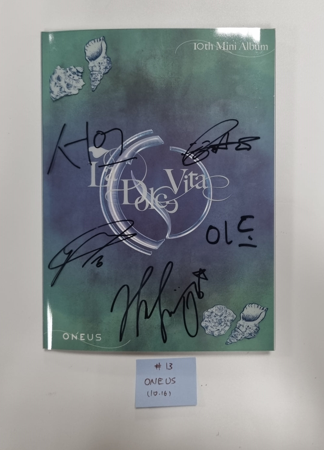 ZEROBASEONE "ZEROBASEONE", TXT "FREEFALL", NCT 127 "Fact Check", ONEUS "La Dolce Vita" - Hand Autographed(Signed) Promo Album [23.10.16] (Restocked 10/17) - HALLYUSUPERSTORE