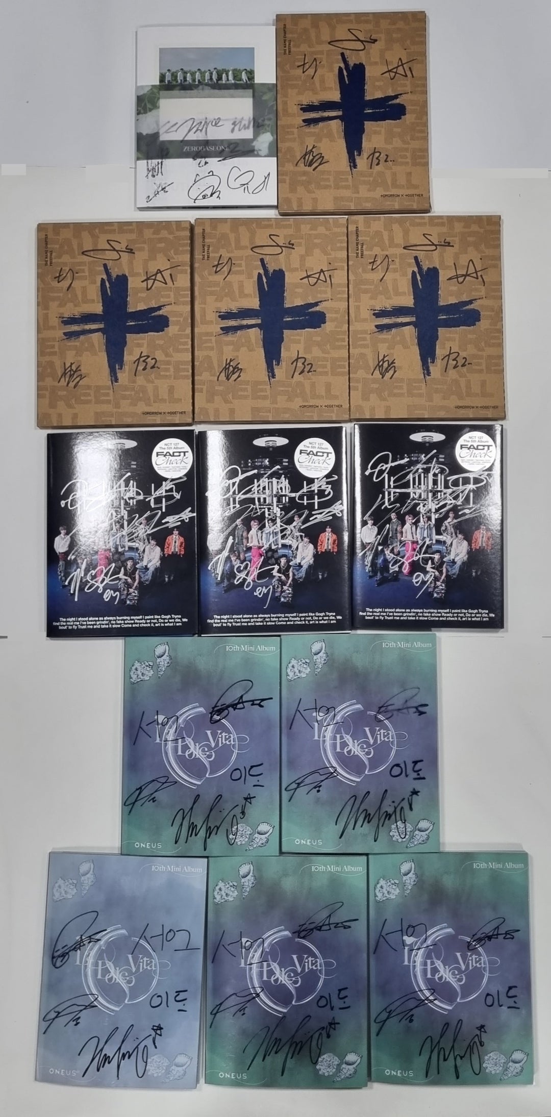 ZEROBASEONE "ZEROBASEONE", TXT "FREEFALL", NCT 127 "Fact Check", ONEUS "La Dolce Vita" - Hand Autographed(Signed) Promo Album [23.10.16] (Restocked 10/17) - HALLYUSUPERSTORE