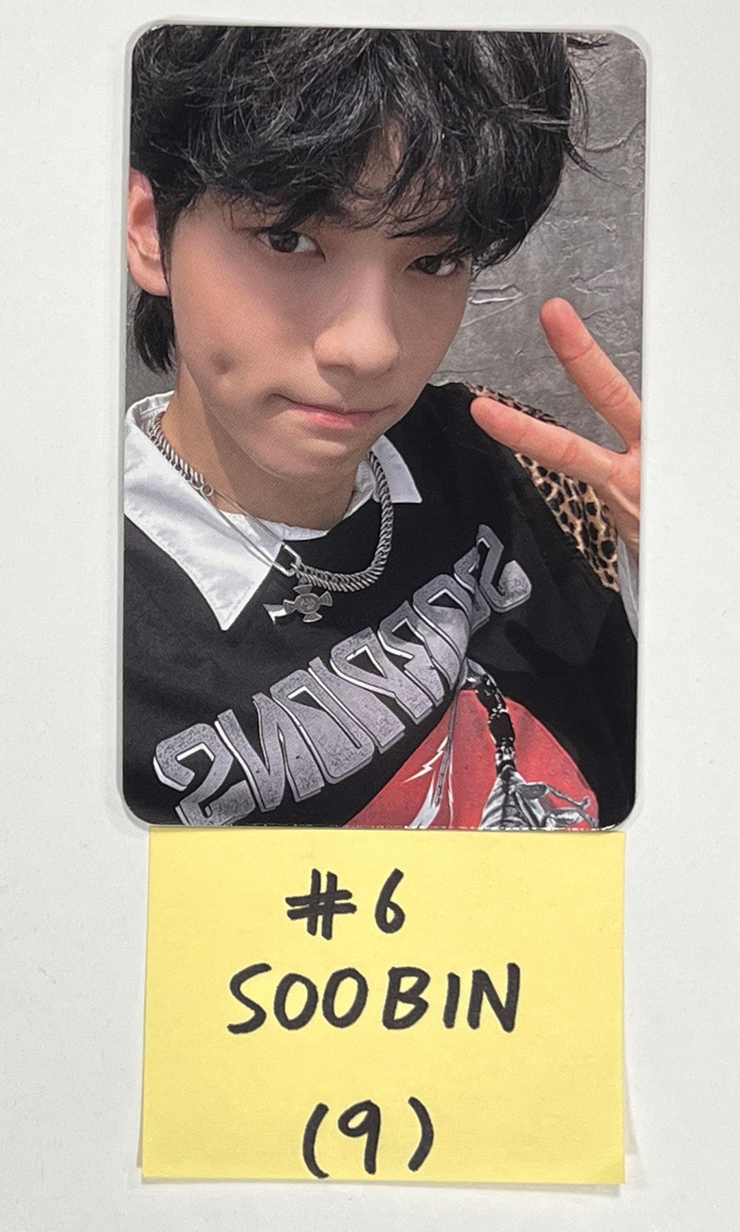 TXT "FREEFALL" - Official Photocard [23.10.16] - HALLYUSUPERSTORE