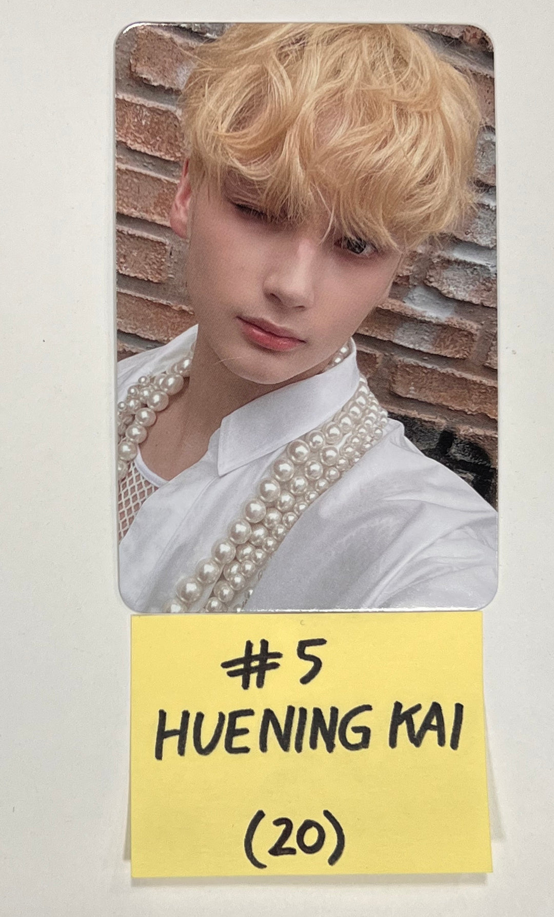 TXT "FREEFALL" - Official Photocard [23.10.16] - HALLYUSUPERSTORE