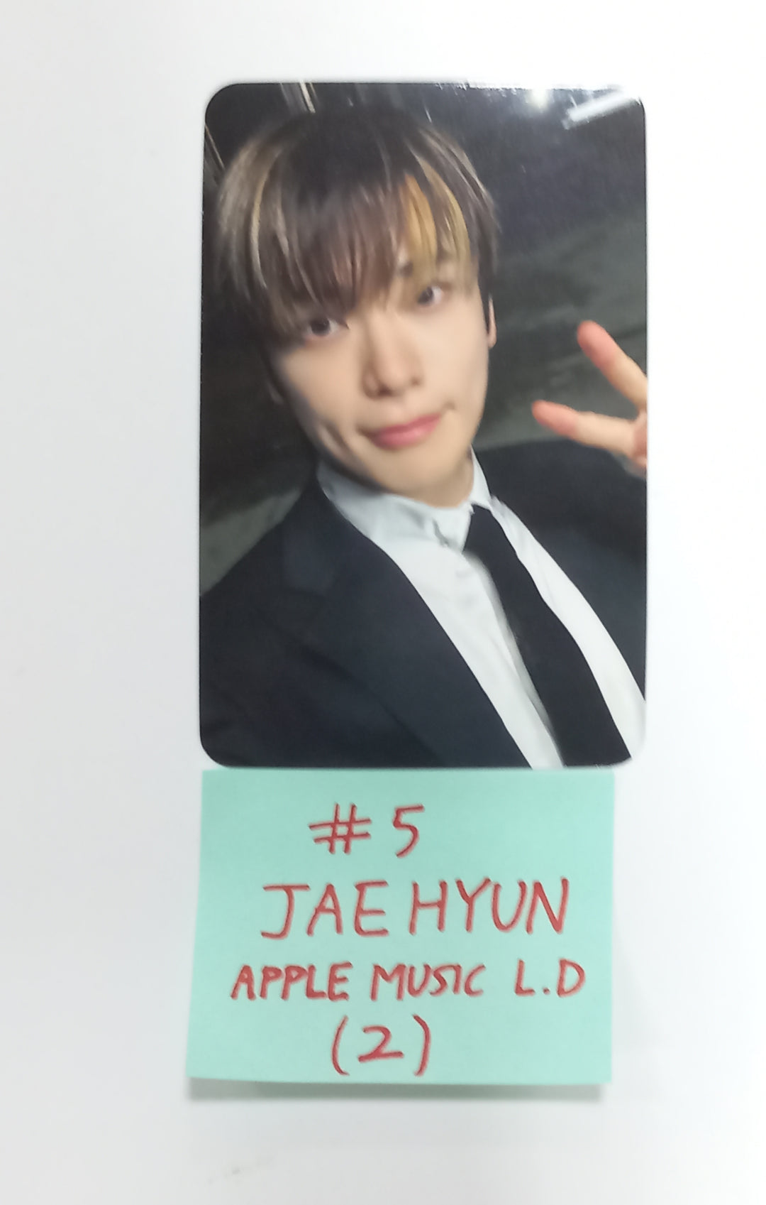 NCT 127 "Fact Check" - Apple Music Lucky Draw Event Photocard [23.10.18] - HALLYUSUPERSTORE
