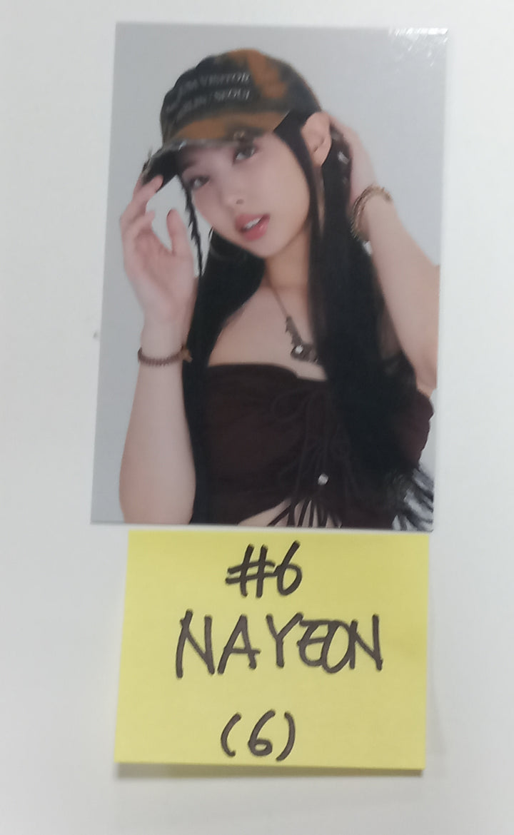 TWICE "Twice Records" 8th Anniversary - Pop-Up Store  Official Trading Photocard (1) [23.10.18] - HALLYUSUPERSTORE