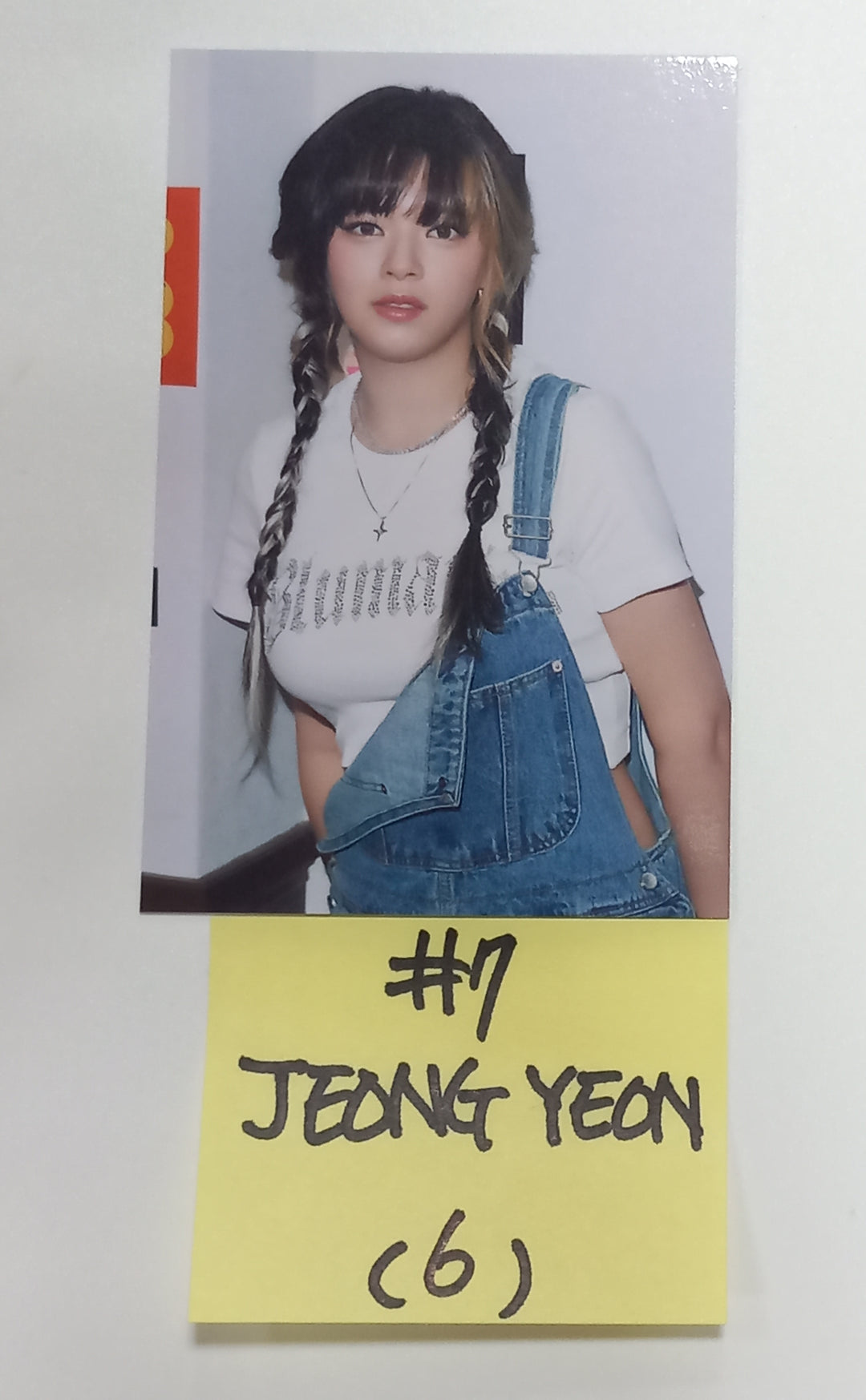 TWICE "Twice Records" 8th Anniversary - Pop-Up Store  Official Trading Photocard (1) [23.10.18] - HALLYUSUPERSTORE