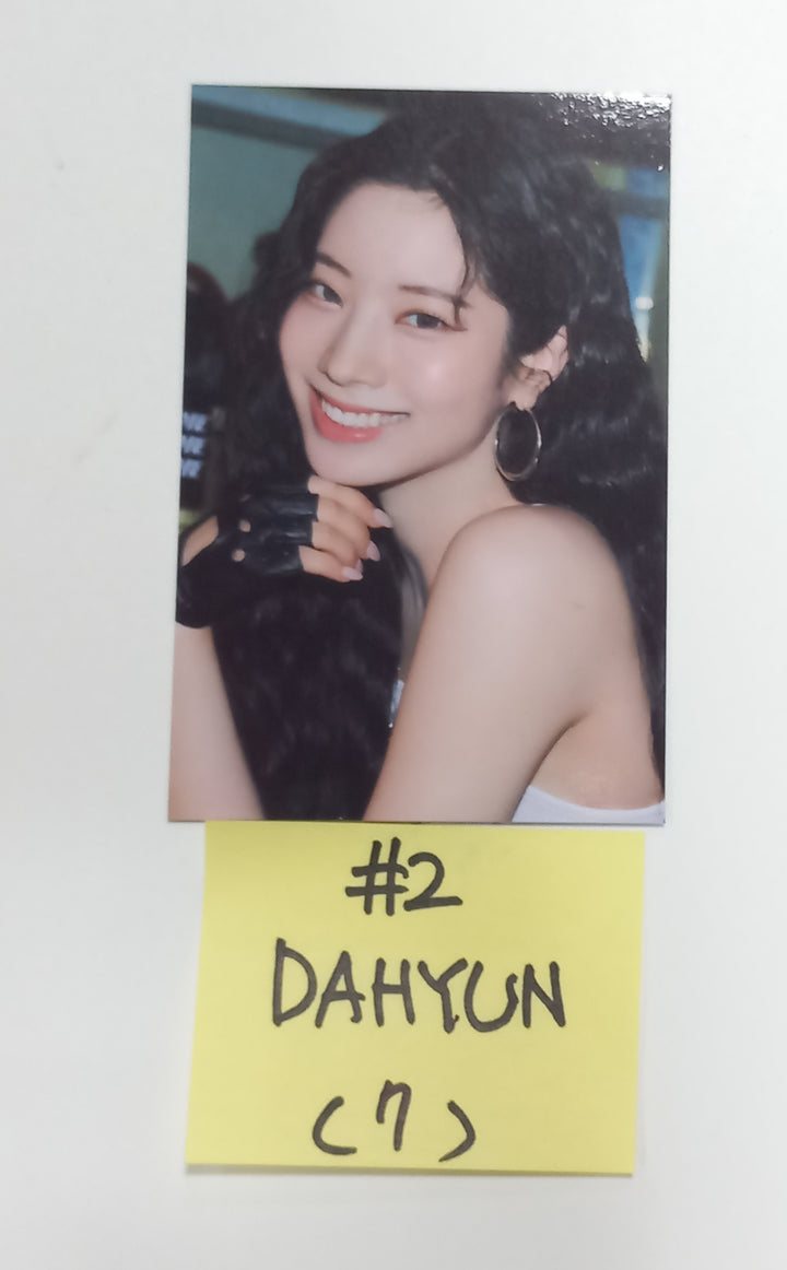 TWICE "Twice Records" 8th Anniversary - Pop-Up Store  Official Trading Photocard (2) [23.10.18] - HALLYUSUPERSTORE