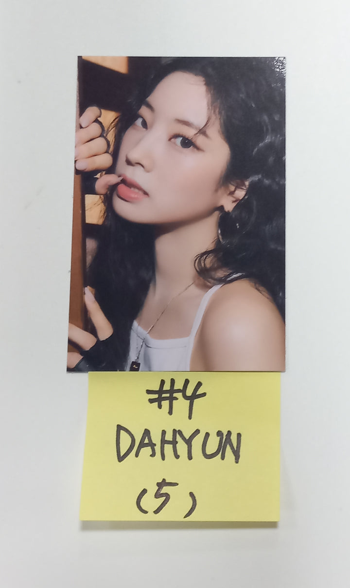 TWICE "Twice Records" 8th Anniversary - Pop-Up Store  Official Trading Photocard (2) [23.10.18] - HALLYUSUPERSTORE