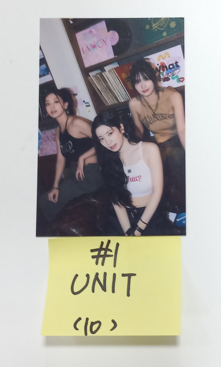 TWICE "Twice Records" 8th Anniversary - Pop-Up Store  Official Trading Photocard (2) [23.10.18] - HALLYUSUPERSTORE