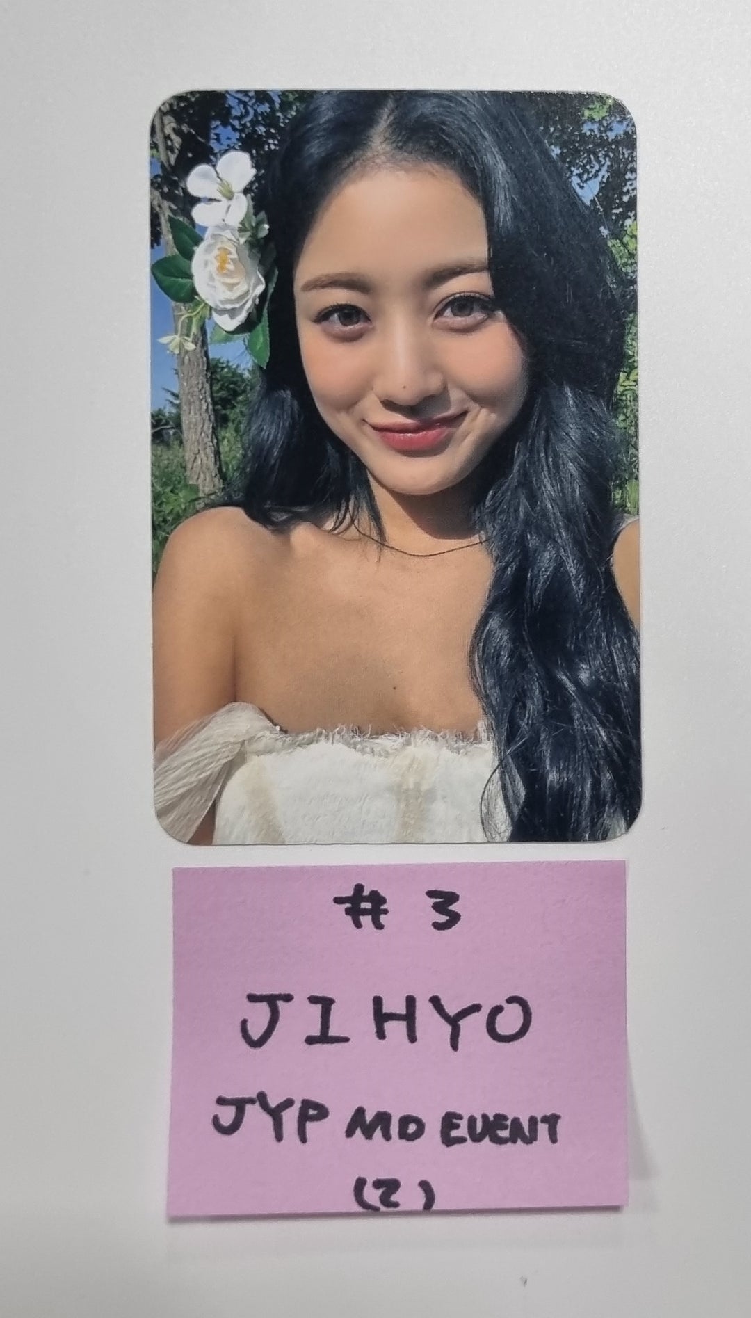 JIHYO 1st Album "Zone" -  JYP Shop MD Event Photocard [23.10.19] - HALLYUSUPERSTORE