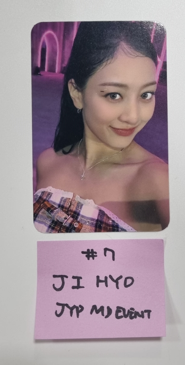JIHYO 1st Album "Zone" -  JYP Shop MD Event Photocard [23.10.19] - HALLYUSUPERSTORE