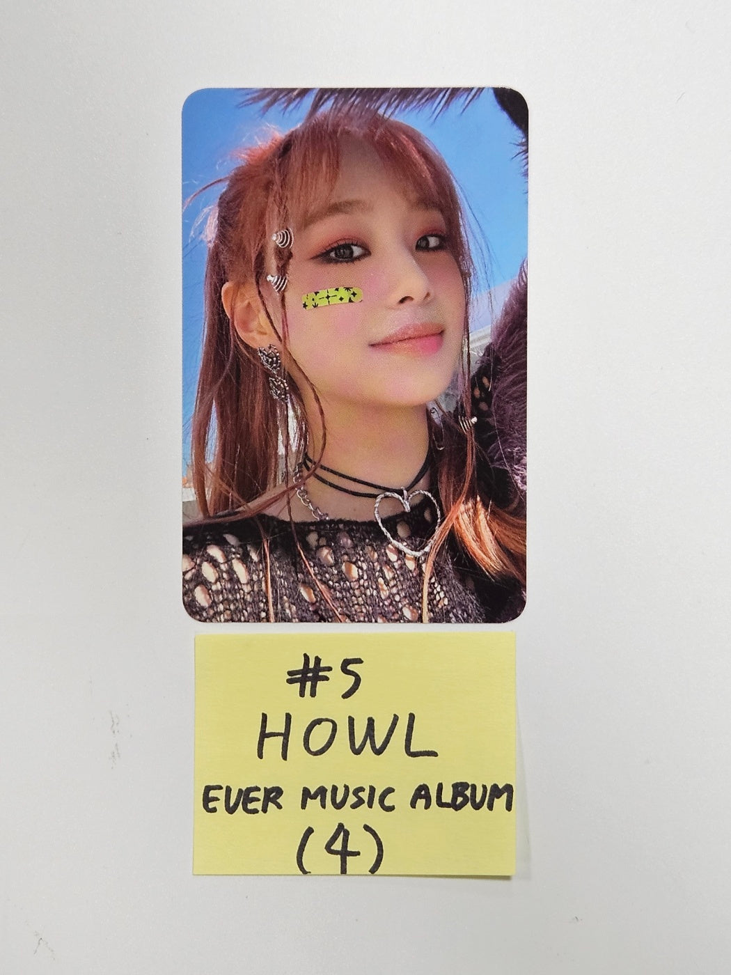 CHUU "Howl" - Official Photocard [Ever Music Album Ver.] [23.10.19] - HALLYUSUPERSTORE