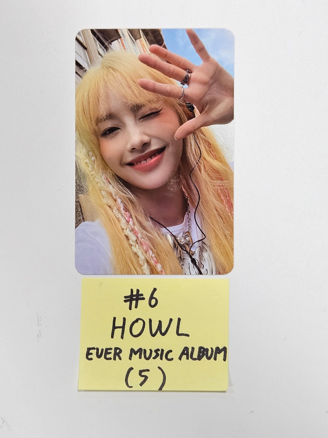 CHUU "Howl" - Official Photocard [Ever Music Album Ver.] [23.10.19] - HALLYUSUPERSTORE