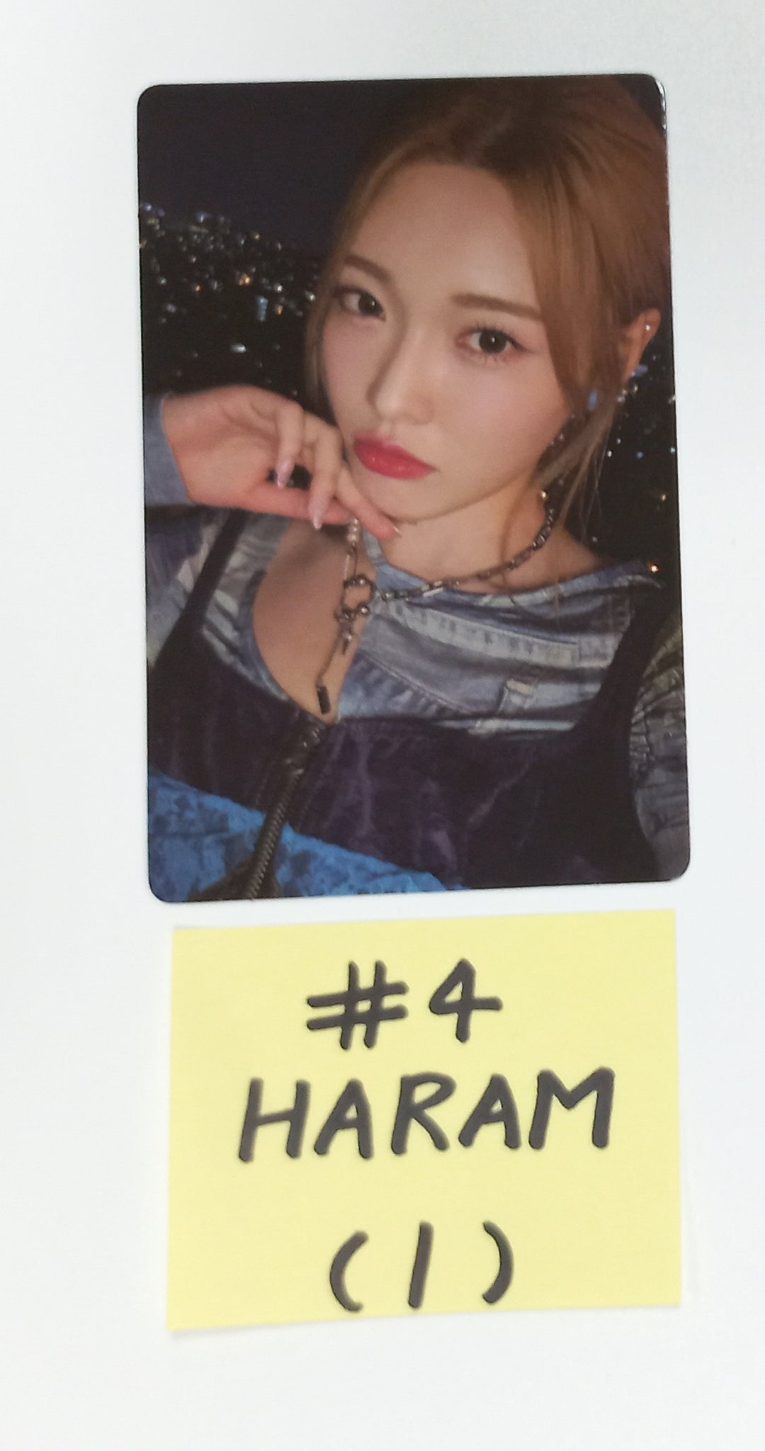 Billlie "side-B : memoirs of echo unseen" - Official Photocard [Poca Ver.] [23.10.25] - HALLYUSUPERSTORE
