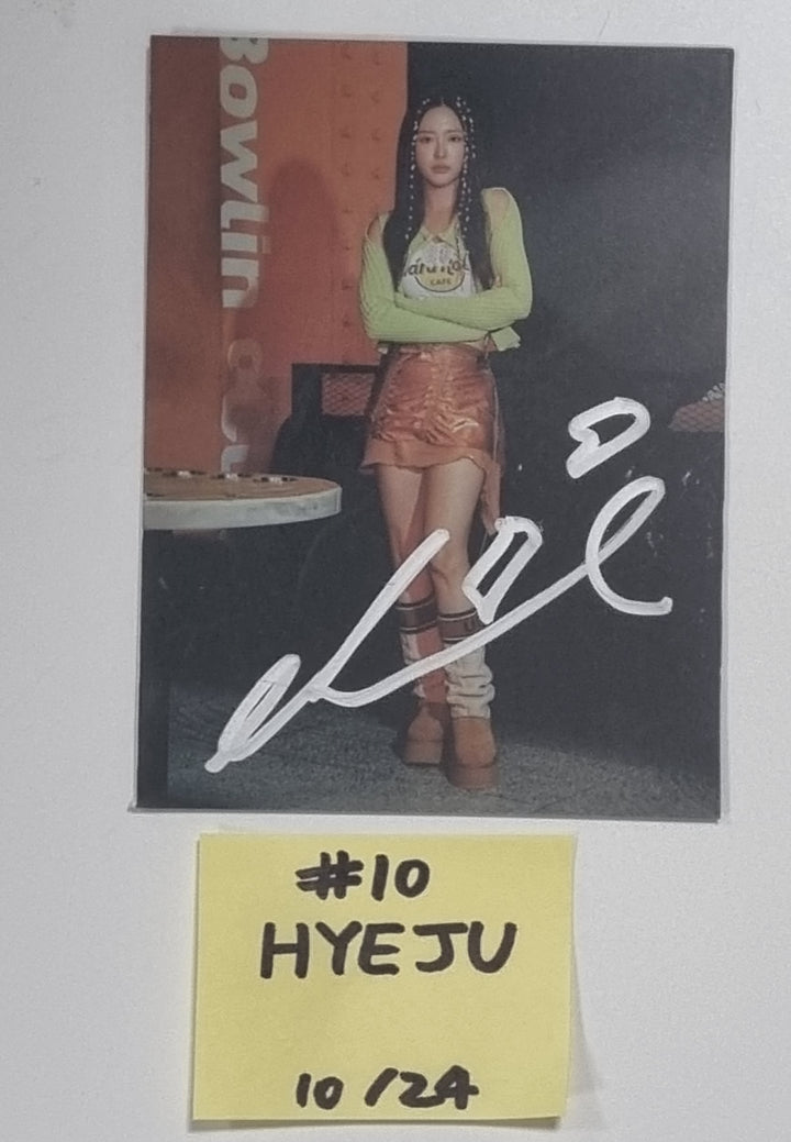 Loossemble "Loossemble" - A Cut Page From Fansign Event Album [23.10.25] - HALLYUSUPERSTORE