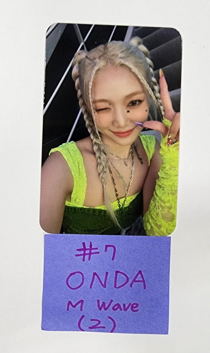 Everglow "ALL MY GIRLS" - M Wave Sign Album Event Photocard [23.10.26] - HALLYUSUPERSTORE