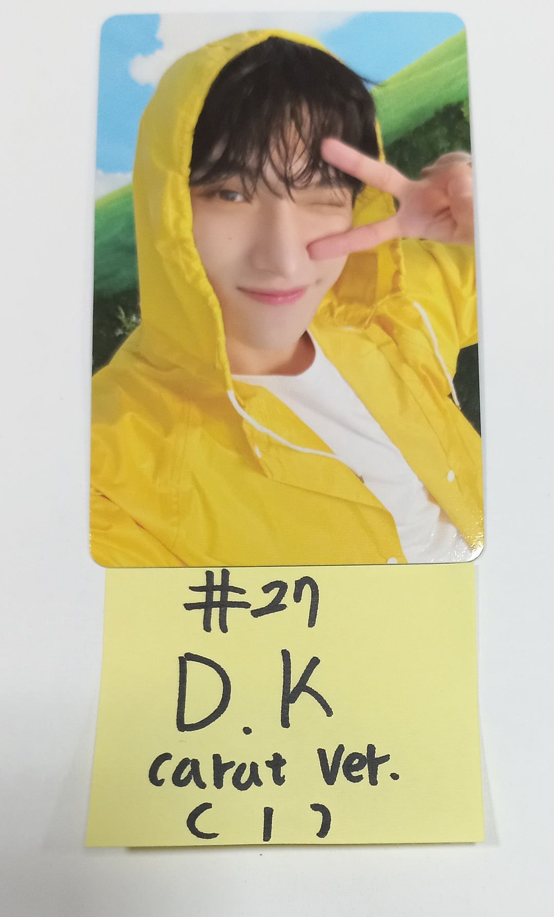 Seventeen - "Seventeenth Heaven" - Official Photocard [Carat Ver.] [23.10.27] - HALLYUSUPERSTORE