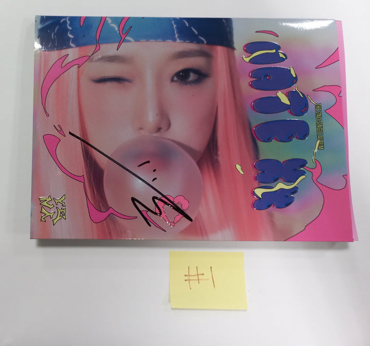 Yena "HATE XX" - Hand Autographed(Signed) Album [23.10.31] - HALLYUSUPERSTORE