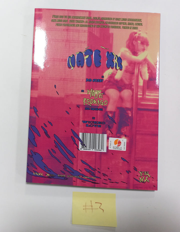 Yena "HATE XX" - Hand Autographed(Signed) Album [23.10.31] - HALLYUSUPERSTORE