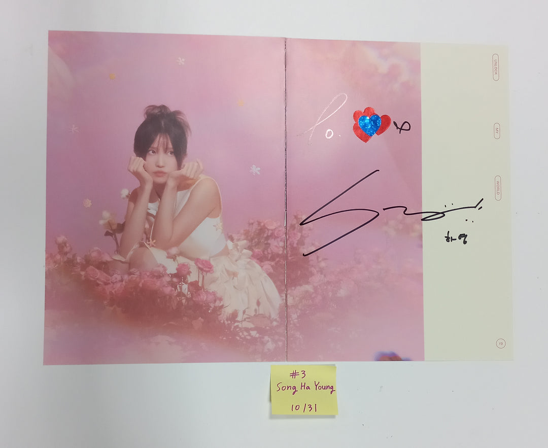 Fromis_9 "Unlock My World" - A Cut Page From Fansign Event Album [23.10.31] - HALLYUSUPERSTORE