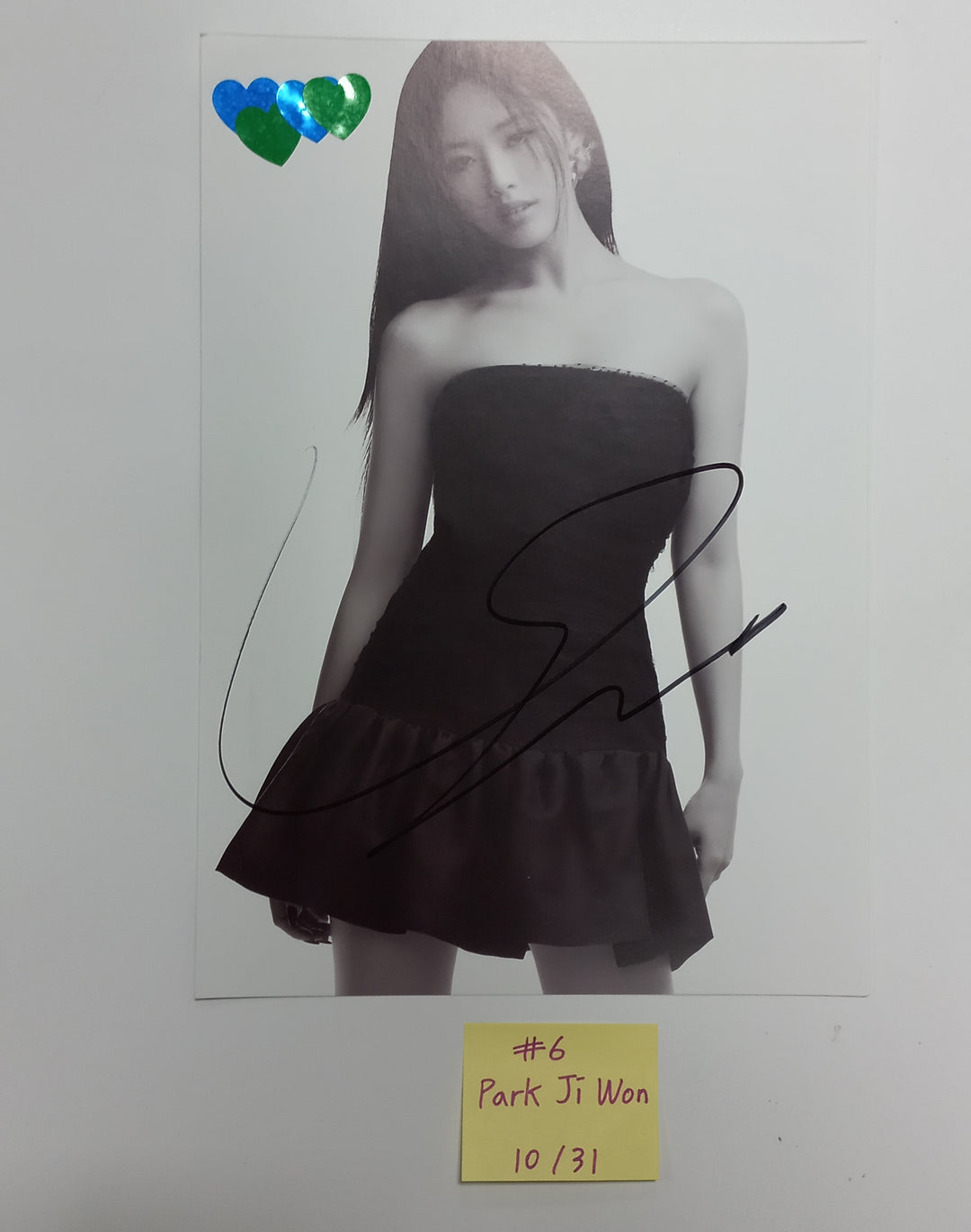 Fromis_9 "Unlock My World" - A Cut Page From Fansign Event Album [23.10.31] - HALLYUSUPERSTORE