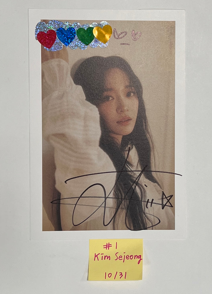 Kimsejeong, Chuu, Leechaeyeon, Kwoneunbi, Rocket Punch, StayC - A Cut Page From Fansign Event Album [23.10.31] - HALLYUSUPERSTORE