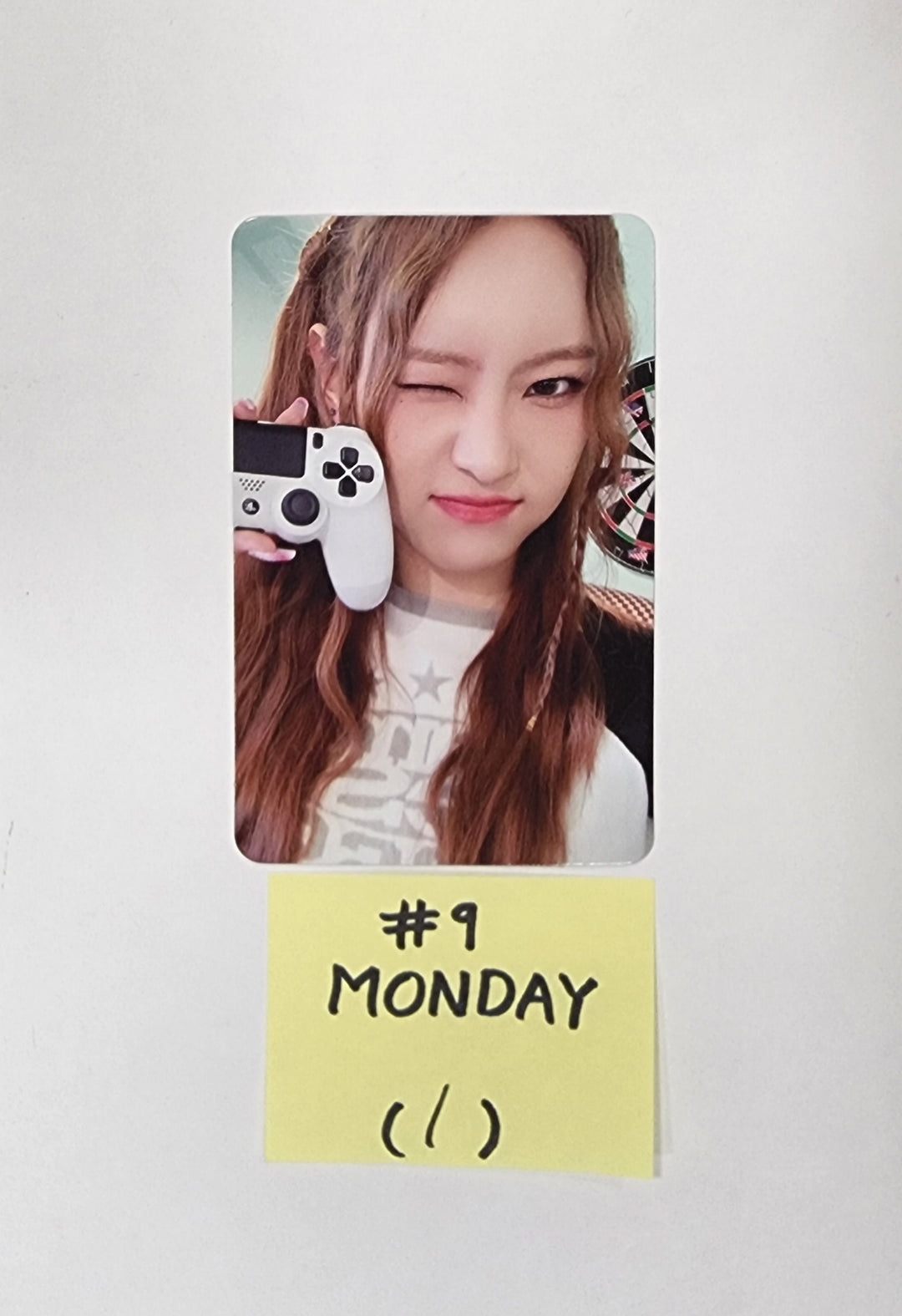 Weeekly 5th Mini "ColoRise" - Official Photocard (Lee Soojin, Monday, Park Soeun) [Updated 24.1.9] [23.11.02] - HALLYUSUPERSTORE