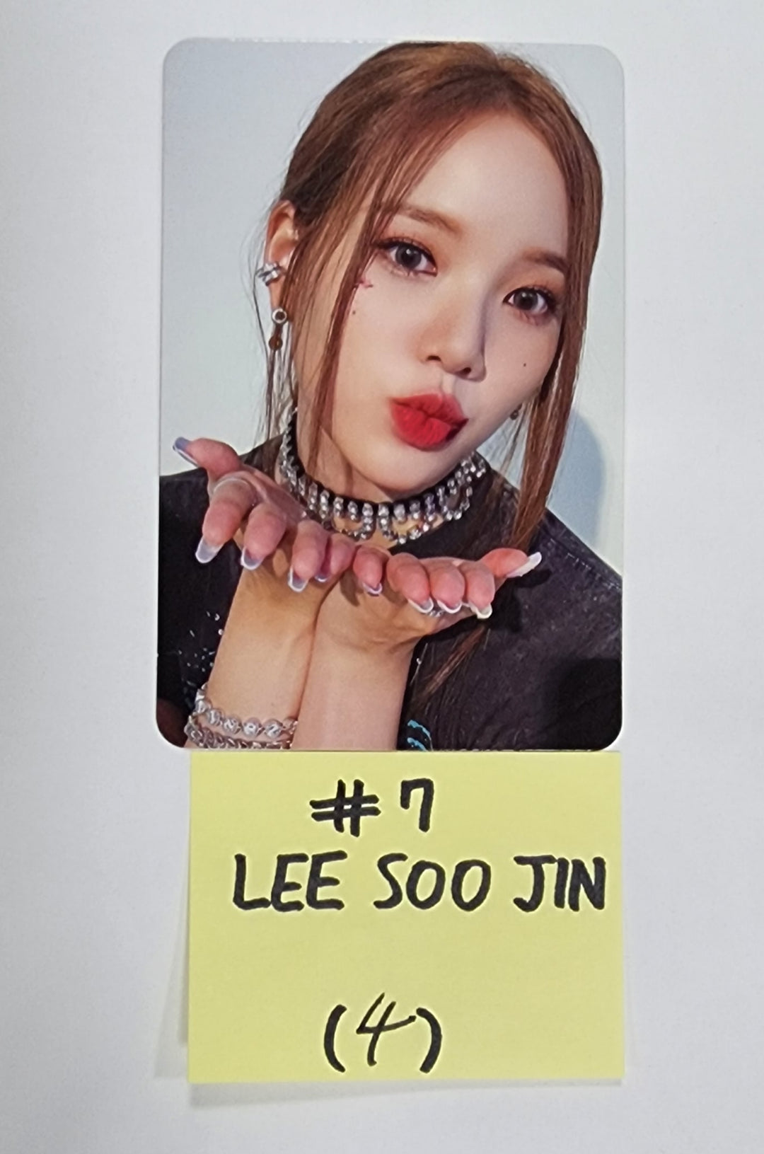 Weeekly 5th Mini "ColoRise" - Official Photocard (Lee Soojin, Monday, Park Soeun) [Updated 24.1.9] [23.11.02] - HALLYUSUPERSTORE