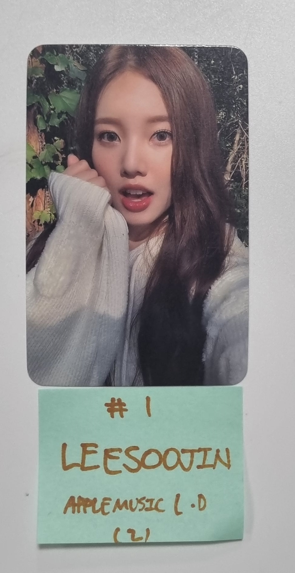 Weeekly "ColoRise" 5th Mini  - Apple Music Lucky Draw Event Photocard [23.11.03] - HALLYUSUPERSTORE