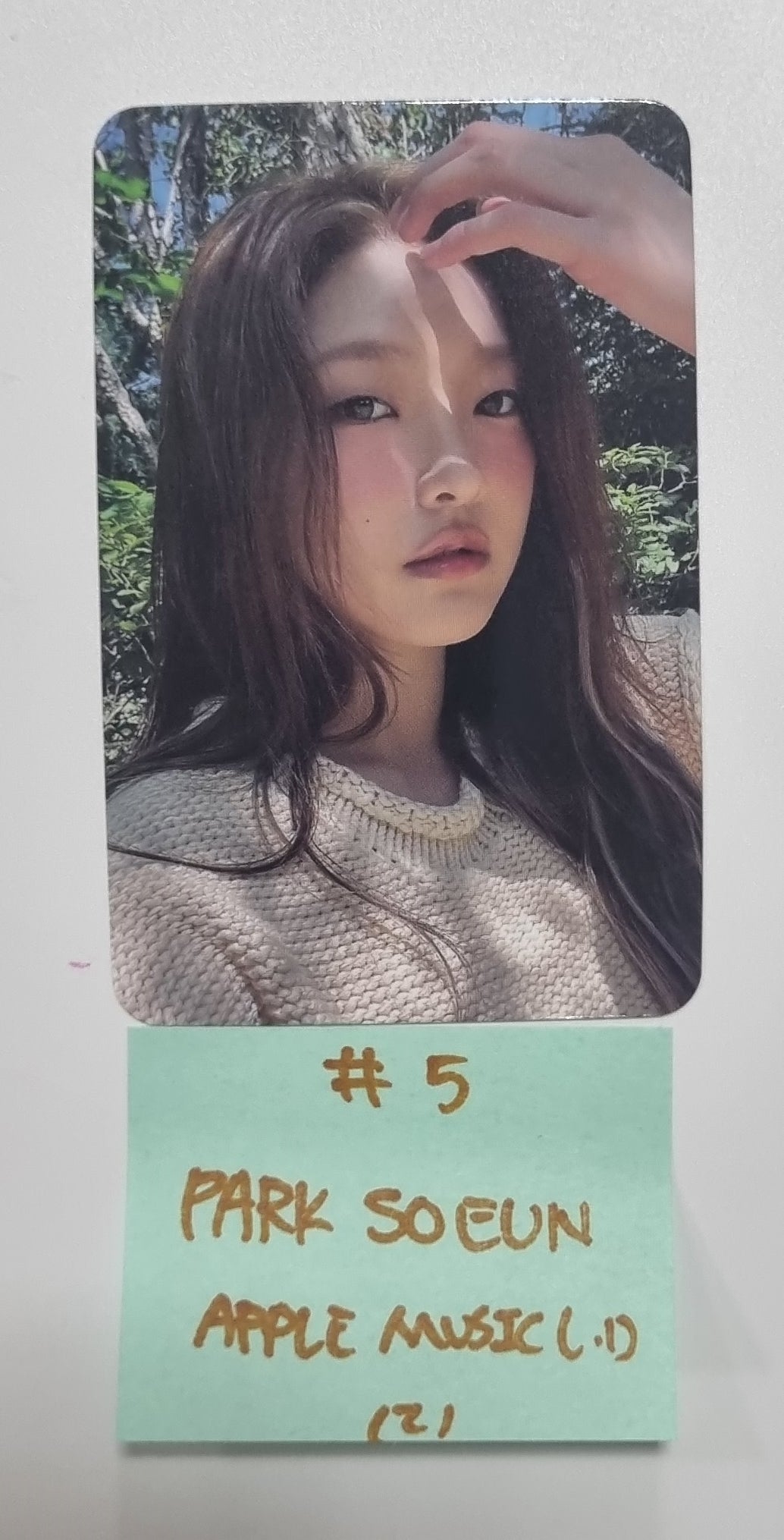 Weeekly "ColoRise" 5th Mini  - Apple Music Lucky Draw Event Photocard [23.11.03] - HALLYUSUPERSTORE