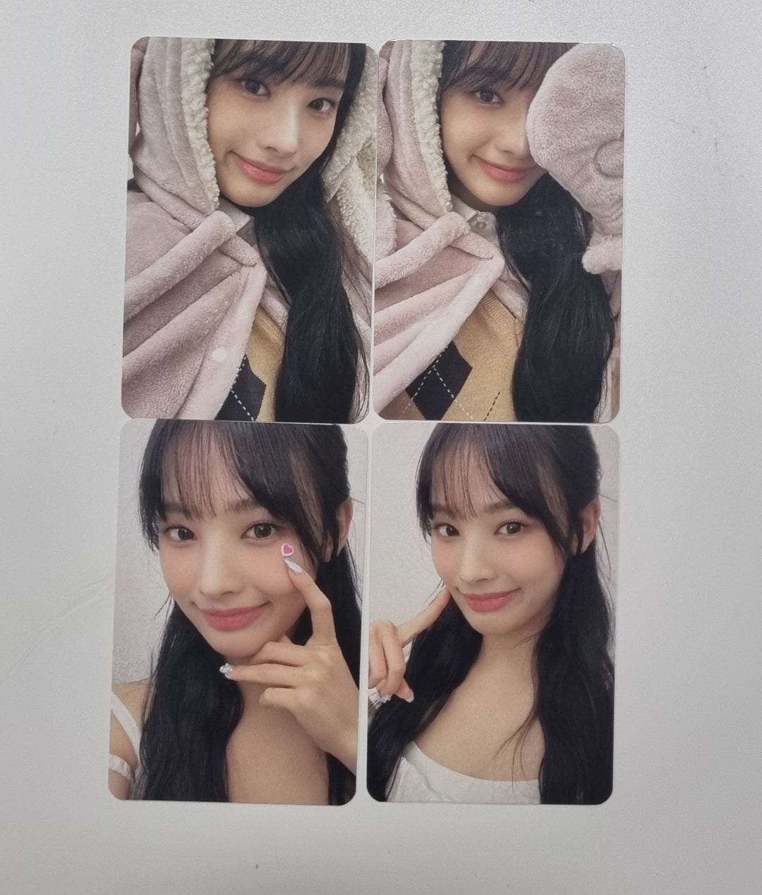 JINI "An Iron Hand In A Velvet Glove" - Everline Fansign Event Photocard [23.11.03] - HALLYUSUPERSTORE