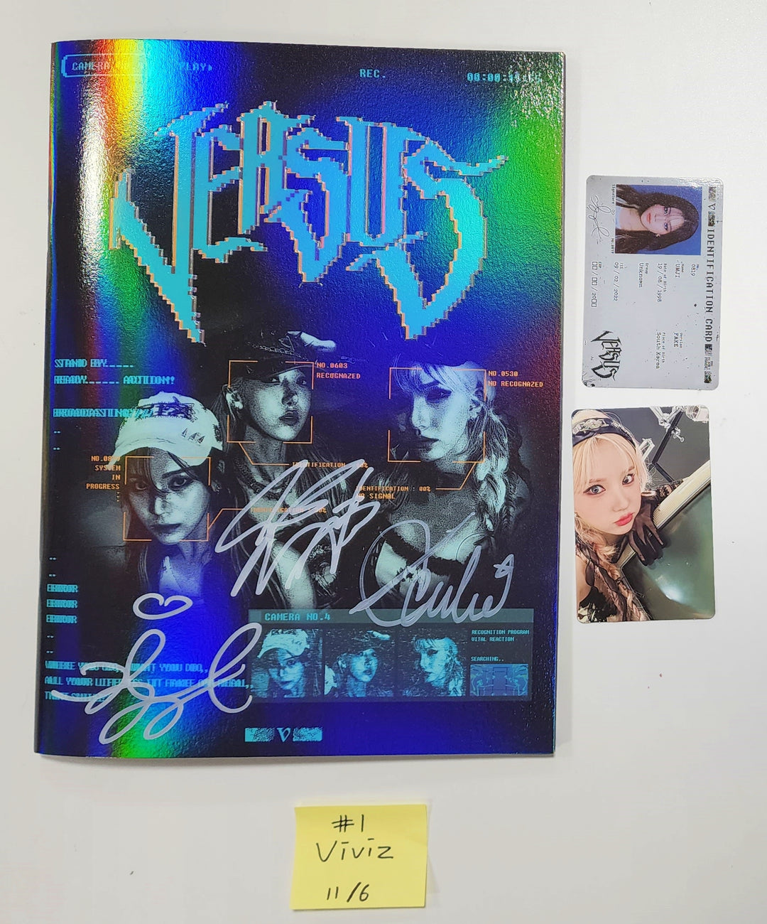 Viviz 4th Mini "VERSUS" - Hand Autographed(Signed) Promo Album [23.11.06] - HALLYUSUPERSTORE