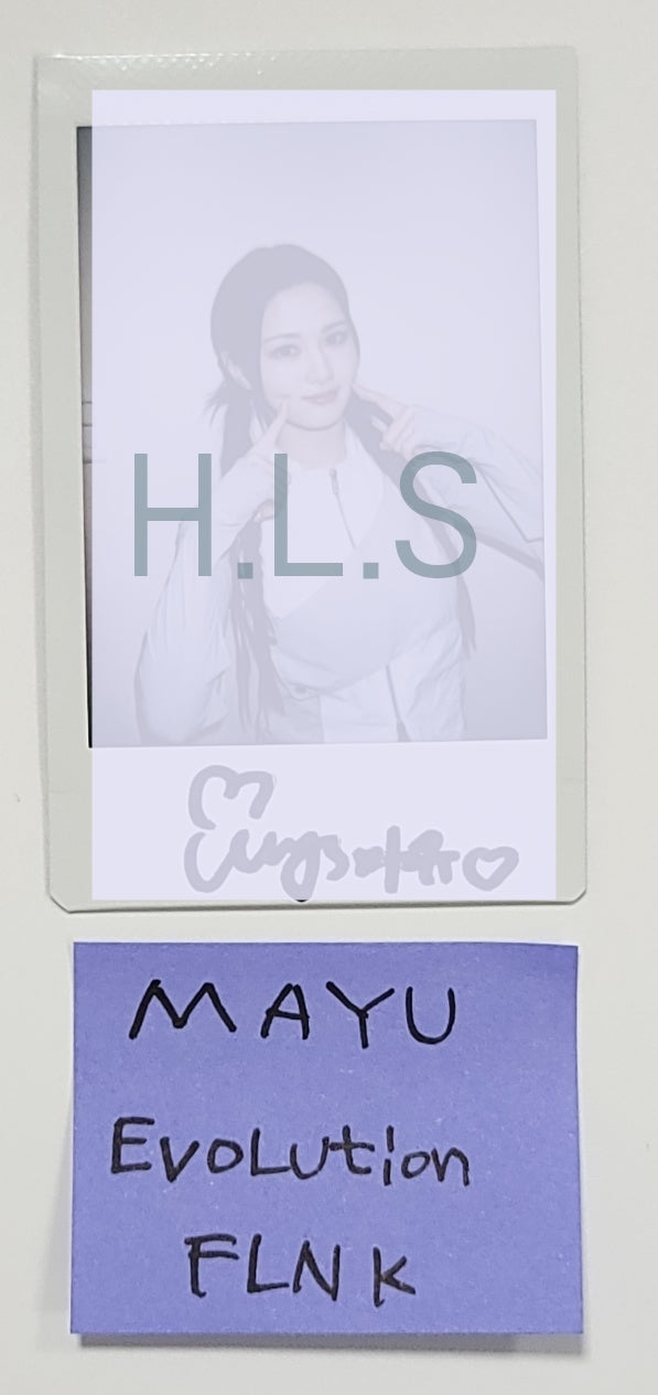 MAYU (Of TripleS) "EVOLution : Mujuk" - Hand Autographed(Signed) Polaroid [23.11.10] - HALLYUSUPERSTORE