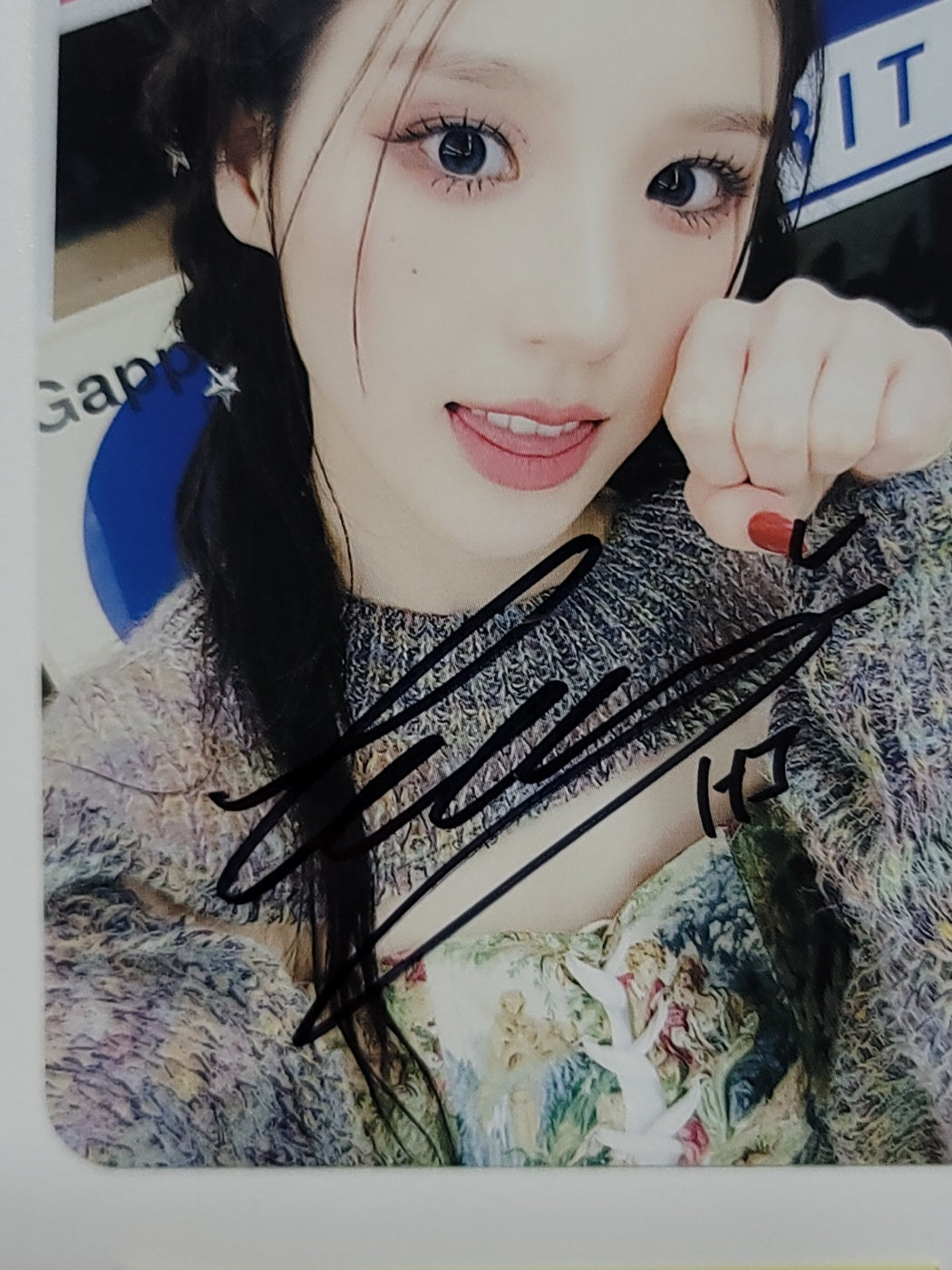 HeeJin 1st Mini "K" - Hand Autographed(Signed) Mini Postcard [23.11.10] - HALLYUSUPERSTORE