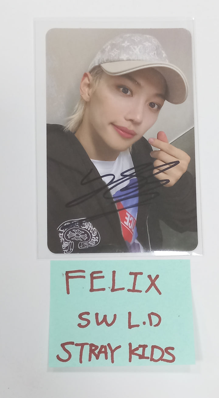 Felix (Of Stray Kids) "樂-Star" - Hand Autographed(Signed) Photocard [23.11.13] - HALLYUSUPERSTORE