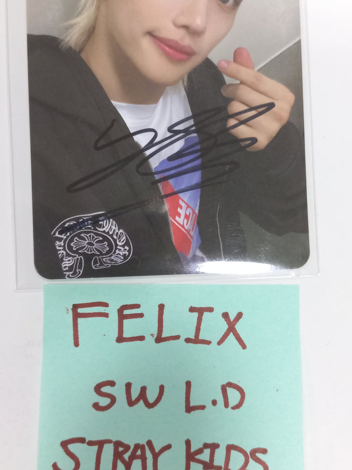 Felix (Of Stray Kids) "樂-Star" - Hand Autographed(Signed) Photocard [23.11.13] - HALLYUSUPERSTORE
