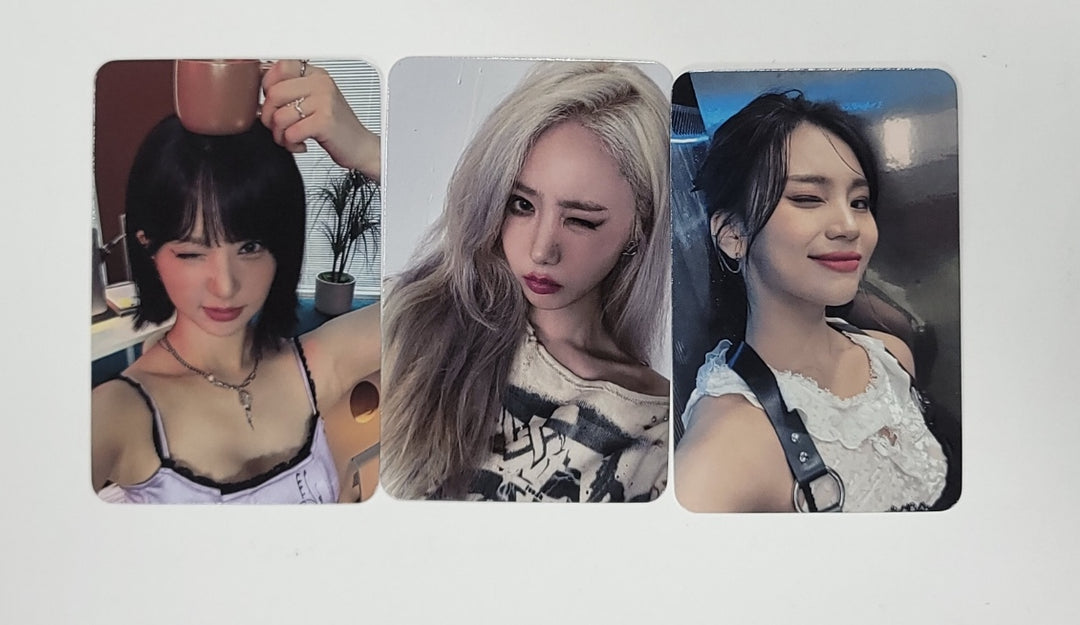 VIVIZ "VERSUS" - Daily Duck Fansign Event Photocard Round 2 [23.11.15] - HALLYUSUPERSTORE